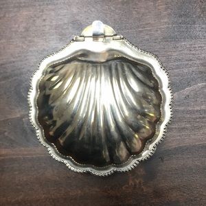 Sea shell jewelry box